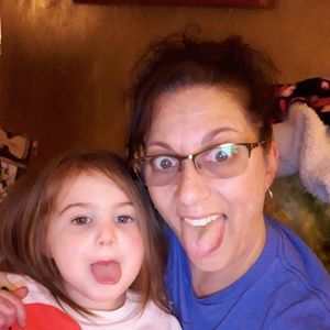 Meet your Posher, Emmy